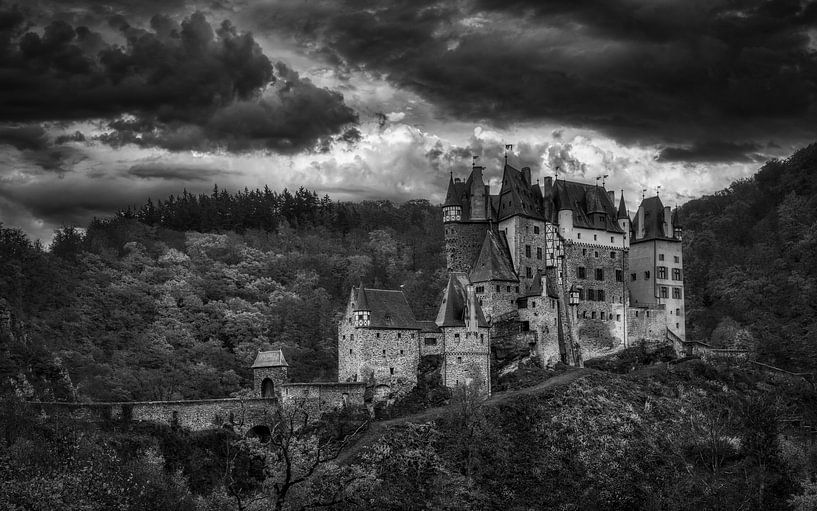 Eltz Castle - Burg Eltz von Mart Houtman