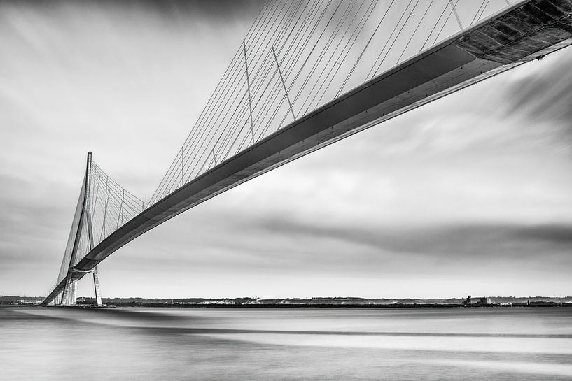 Anmutige Brücke über die Seine von Ageeth Groen