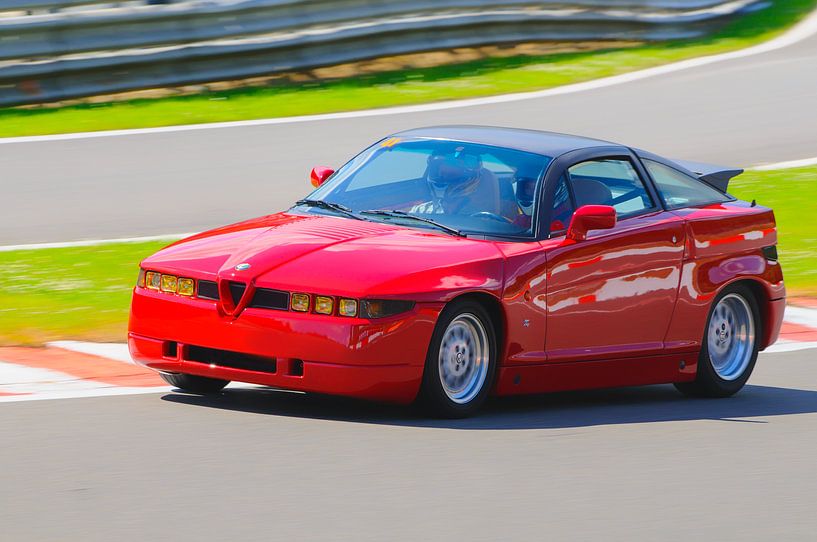 Alfa Romeo SZ Italienischer Sportwagen fährt schnell von Sjoerd van der Wal Fotografie