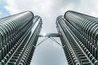 Les tours infinies : les tours jumelles Petronas