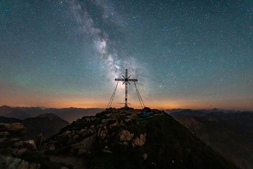 Milchstraße über den Tannheimer und Allgäuer Bergen von Leo Schindzielorz