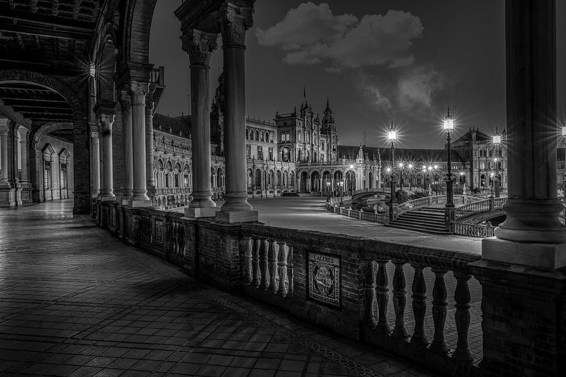 Schwarz-Weiß-Plaza de Espana in Sevilla, Spanien von Rene Siebring