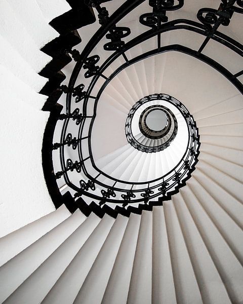 Escalier en colimaçon classique par Mariëlle Knops, Architectuur fotografie