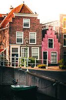 Typische huisjes aan de gracht