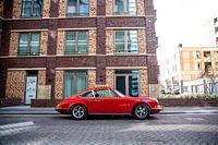 Klassischer roter Porsche 911