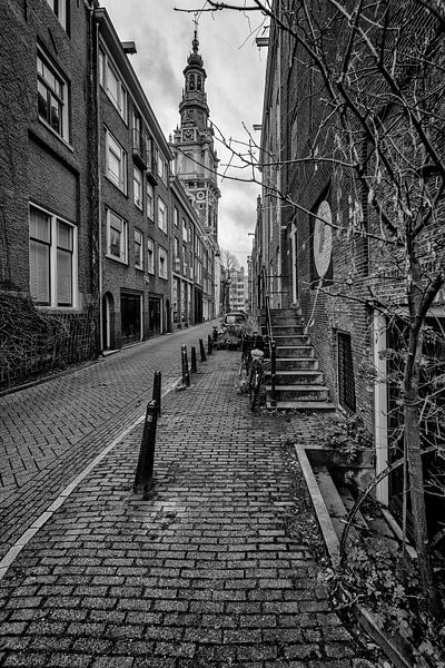 Die Zandstraat in Amsterdam mit der Zuiderkerk. von Don Fonzarelli