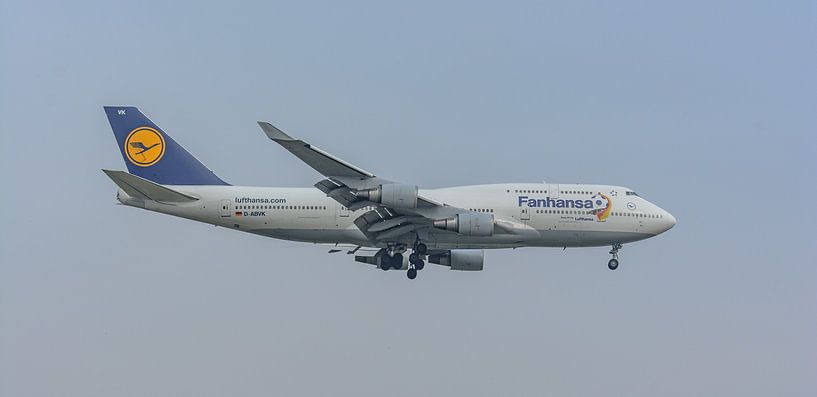 Lufthansa Boeing 747-400 with &quot;Fanhansa&quot; livery. by Jaap van den Berg