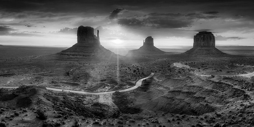 Monument Valley aux États-Unis en noir et blanc par Manfred Voss, Photographie Noir et Blanc