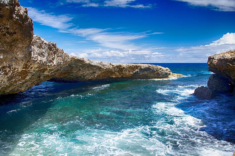 Shete Boka &quot;natural bridge&quot; by SeruRon Photo's