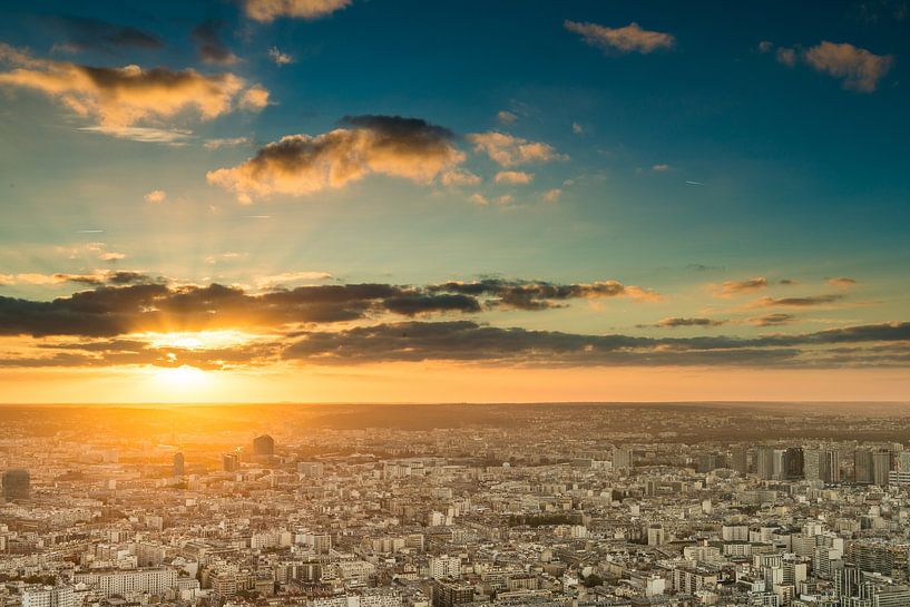Sonnenuntergang in Paris - Blick auf den Tour Montparnasse - 3 von Damien Franscoise
