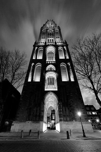 La tour Dom à Utrecht vue du Domplein, NOIR-BLANC par Donker Utrecht