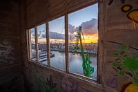 Betonwerk bei Sonnenuntergang