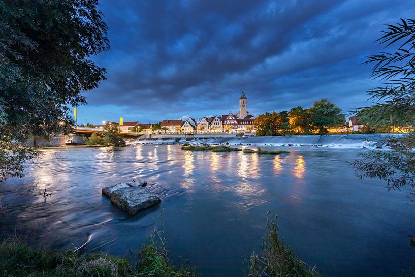 Night shot Nürtingen Neckar and city silhouette by Christoph Hermann