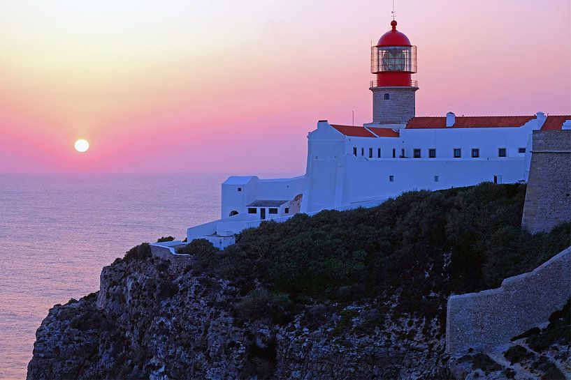 Phare Cabo Vicente Sagres Portugal avec coucher de soleil par Eye on You