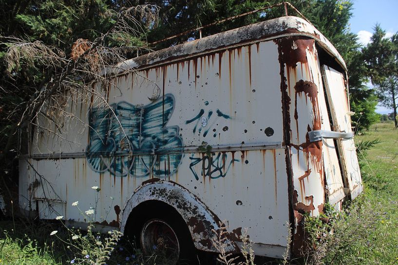 rouille silencieuse vue latérale par Patrick van beek76