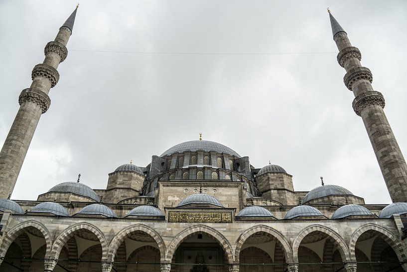 Mosque in Istanbul by Rob Bleijenberg