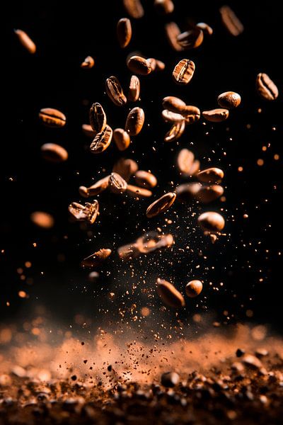 Coffee beans in the air - dynamic and clear by Poster Art Shop