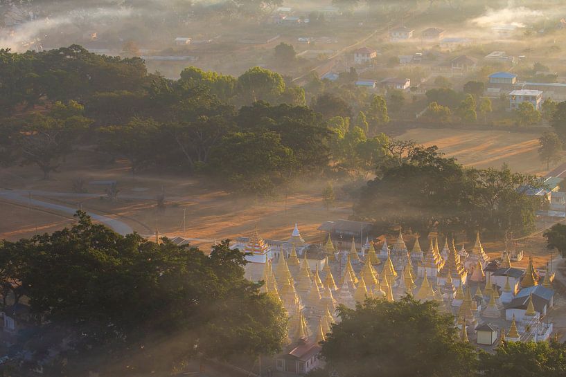 Pagoden von Pindaya von Antwan Janssen