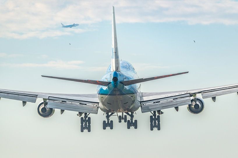 A KLM Boeing 747-400, the PH-BFB. by Jaap van den Berg