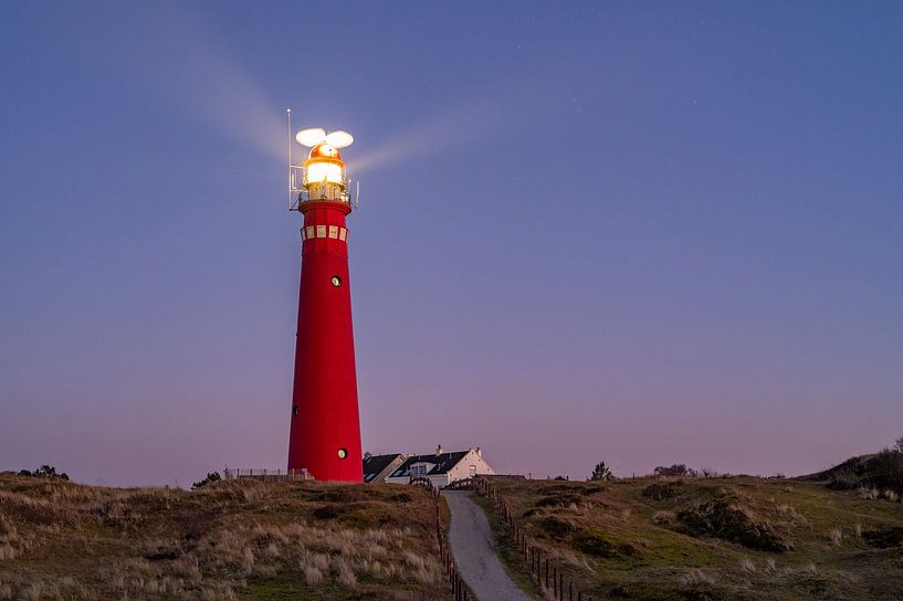 Leuchtturm auf der Insel Schiermonnikoog in den Dünen bei Sonnenuntergang von Sjoerd van der Wal Fotografie