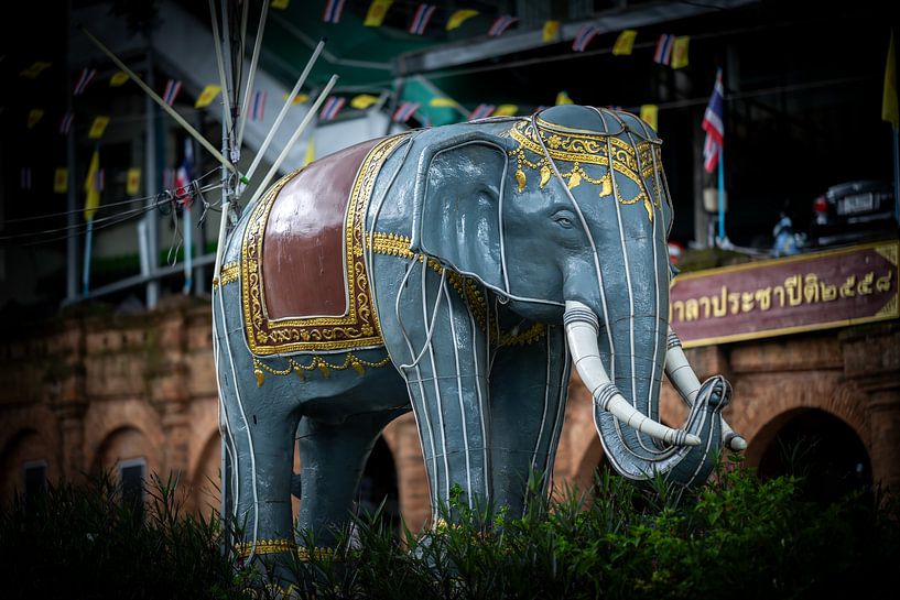 Sierlijke Olifant: Symbool van Thailand van Franklin Driessen
