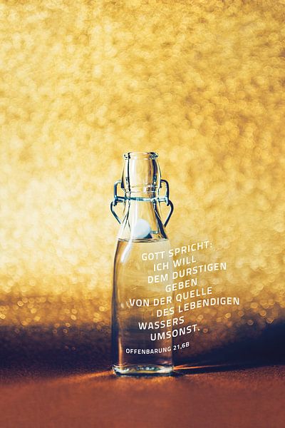 Jahreslosung 2018: Gott spricht: Ich will dem Durstigen geben von der Quelle des lebendigen Wassers  von Jonathan Schöps | UNDARSTELLBAR.DE — Visuelle Gedanken zu Gott