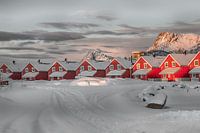 Rote Häuser im Schnee