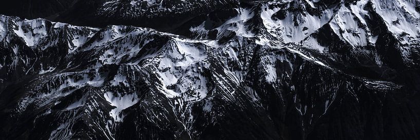 DARK ALPS 1-3 von WILDLIGHT PHOTOGRAPHY