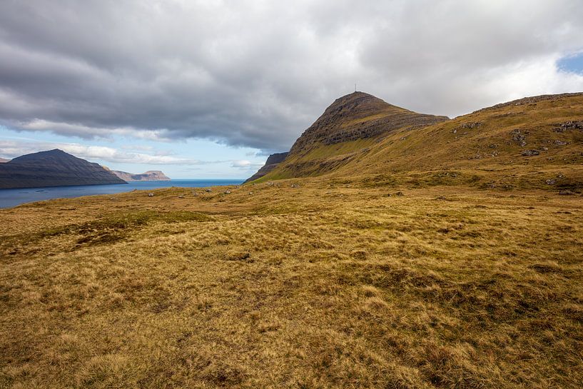 Funningsfjørður Îles Féroé - Fjord, prairies, montagnes par Remco Bosshard