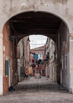 Blick durch Venedig von Awesome Wonder