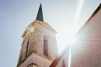 Kerkje in de zon op Île de Ré - Frankrijk