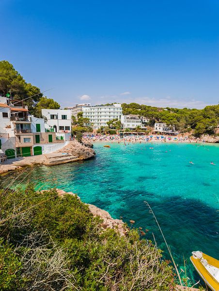 Schöner Blick auf die Bucht von Cala Santanyi auf Mallorca, Spanien von Alex Winter