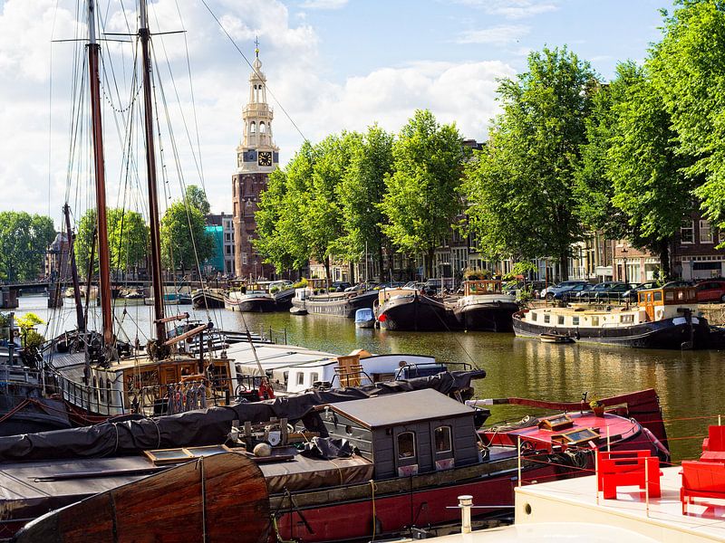 Montelbaanstoren Amsterdam by Tom Elst