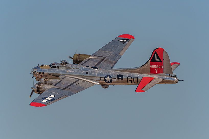 Flyby Boeing B-17 Flying Fortress &quot;Yankee Lady&amp;quot ;. par Jaap van den Berg