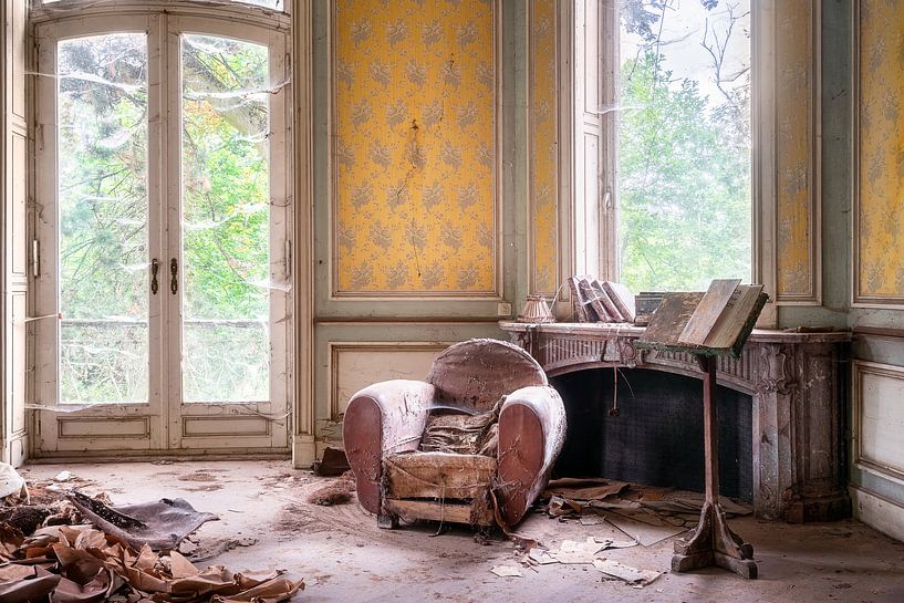 Abandoned Chair in the Corner. by Roman Robroek - Photos of Abandoned Buildings