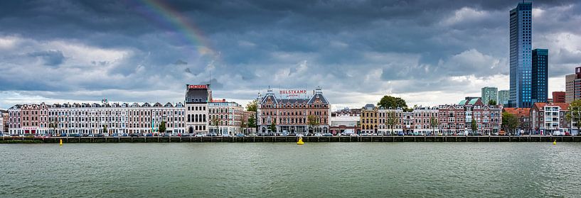 Dunkler Himmel über der Maaskade, Rotterdam von Rietje Bulthuis