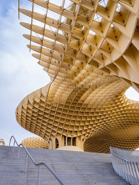 Architecture moderne de Metropol Parasol, Séville | Photographie de voyage Espagne par Teun Janssen