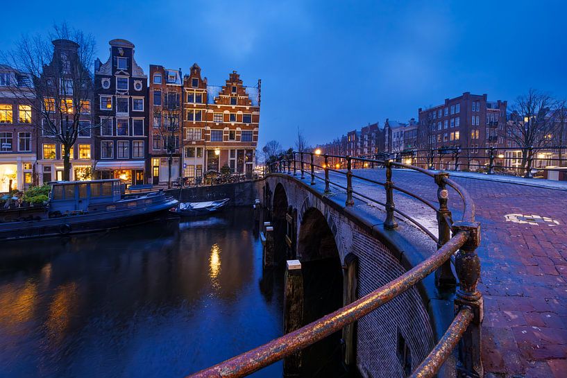 Amsterdam canals Bend by Thijs Friederich