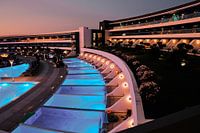 „Poolposition Deluxe“ – Für alle, die Urlaub machen wollen, ohne das Handtuch zu reservieren