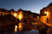 Brücke Pond des Capucins in Arbois bei Nacht
