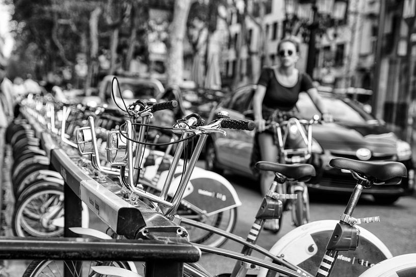 Fietsen Barcelona zwart/wit, bikes black &amp; white von Renata Jansen
