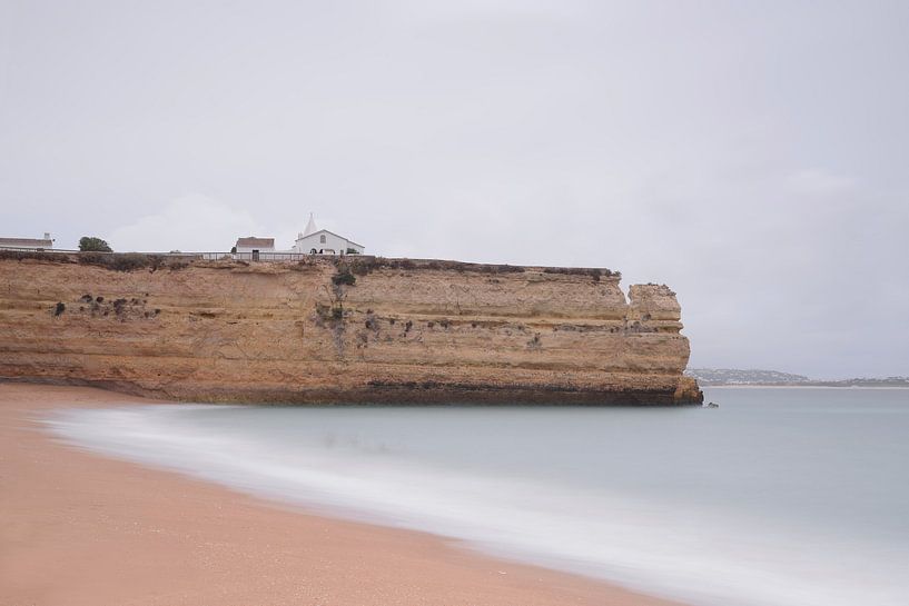 Felsküste Algarve von Barbara Brolsma