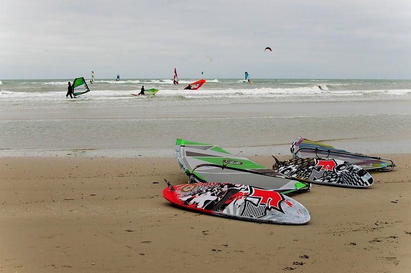 Windsurfing  by Erik Reijnders