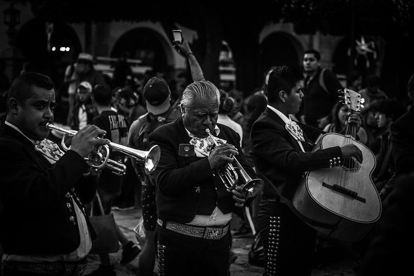 Mariachi-Band in Mexiko von Mark Thurman