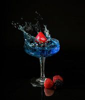 Erfrischender Cocktail - farbenfroh und verführerisch