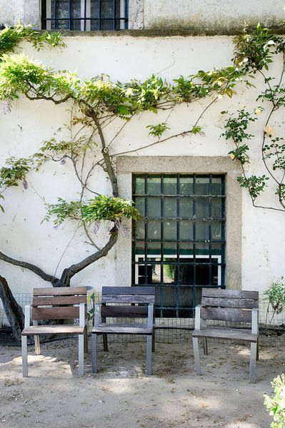 Come, sit and rest. by Adri Vollenhouw