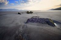 Sonnenuntergang am Inch Beach, Irland