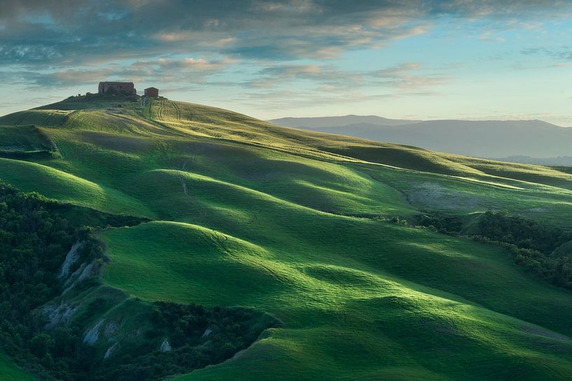 Das alte Bauernhaus von Crete Senesi, Toskana von Stefano Orazzini
