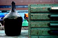 Vintage stilleven op IJ Hallen, vlooienmarkt in Amsterdam