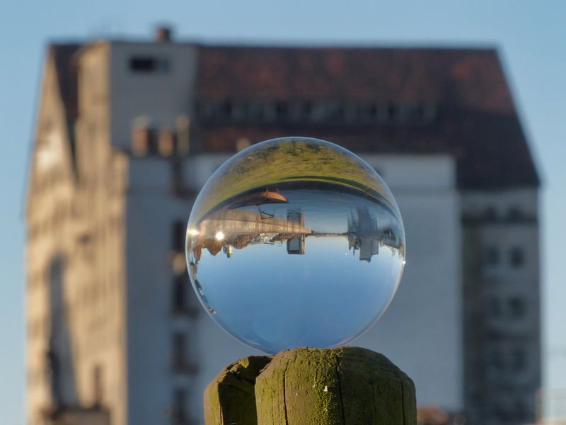 De haven van Brunswick met vroegere graanschuur van schroeer design